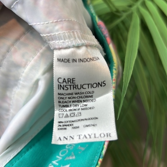 Ann Taylor Madison Skirt 0P Petite Colorful Preppy - Picture 8 of 8